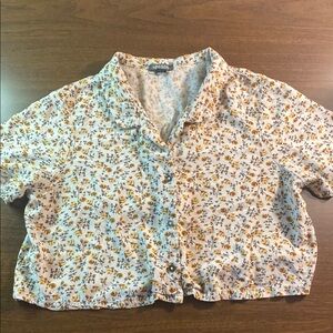 Wild Fable Cream Crop Button Down Shirt